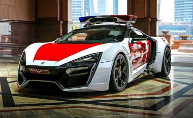 Forca speciale policore në Abu Dhabi pajiset me hiper-makinën e 3.4 milionë dollarëve (Video)