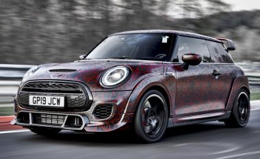 Mini i ri mund të tejkalojë shumë makina tjera në pistën e garave (Video)