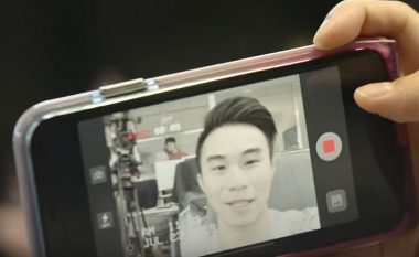 Aplikacionet që transformojnë fotografitë, bëjnë  të duken sikur janë shkrepur në vitet e 90-ta