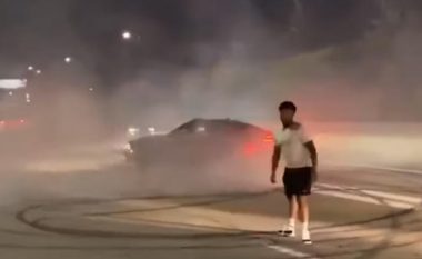 Arrest për shoferin që bllokoi trafikun, për të bërë xhiro të shpejta në mes të autostradës (Video)