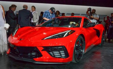 Chevrolet Corvette C8 me 495 kuaj fuqi, është prezantuar pas një kohe shumë të gjatë
