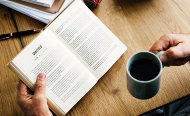 Librat që autorët e famshëm jua rekomandojnë t’i lexoni