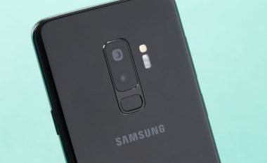 Samsung lanson një telefon që ka bateri me material special, që mbushet shumë shpejtë