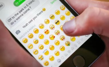 Personat që përdorin më shumë ‘emoji’ bëjnë seks më shpesh dhe kanë romancë të suksesshme