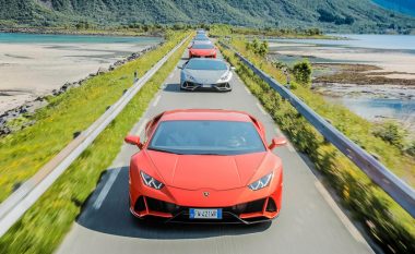 Shëtitja mbresëlënëse e katër Lamborghini Huracan Evo nëpër ishullin norvegjez