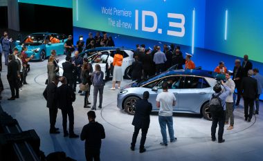 Panairi i veturave në Frankfurt hapet për publikun – bëhen të ditura detajet e ngjarjes