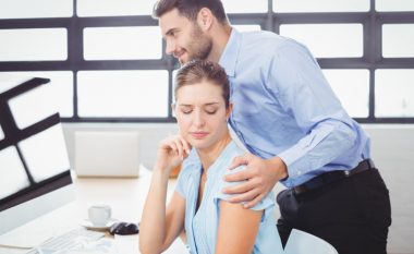 Meshkujt flirtojnë nga mërzia