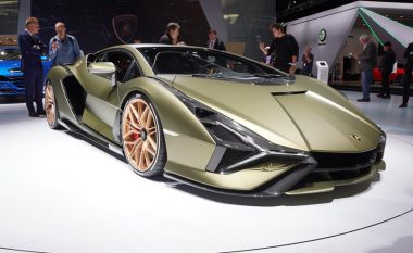 Shpejtësia maksimale e hibridit elektrik Lamborghini Sian është 350 kilometra në orë