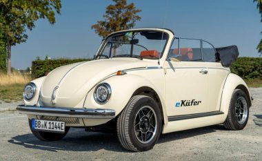 Volkswagen Beetle me dukjen e vjetër, që mund të lëvizë me bateri
