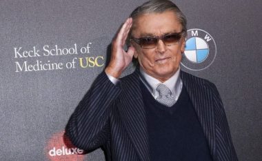 Vdes producenti i famshëm, Robert Evans
