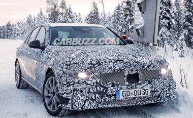 Mercedes-Benz C-Class i ri parkohet vet, vozitet në mënyrë autonome deri në 130 kilometra në orë