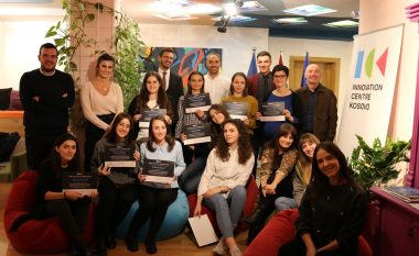 Vajzat dhe kodimi: diplomohet grupi i parë në Akademinë ‘Coding Dojo’