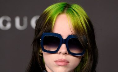 Këngëtarja Billie Eilish, befason me prerjen e re të flokëve