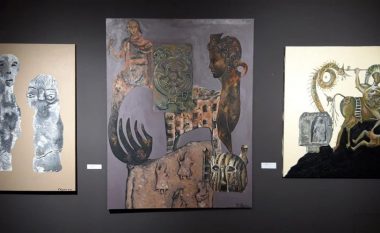 Artistët e rinj prezantojnë pikturat në Muzeun Kombëtar të Kosovës