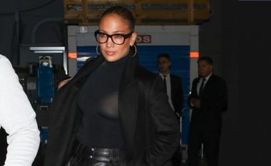 Formulë e verifikuar mode: Jennifer Lopez e di si të bartet trendi aktualisht më i popullarizuar!