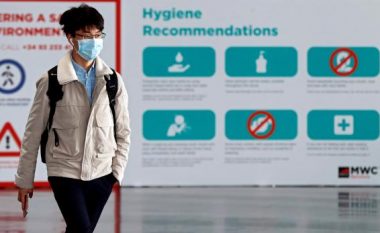 Coronavirus zhyt panairin më të madh në botë të telefonisë celulare në kaos