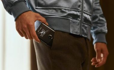 Motorola Razr dështon në provën e palosjes