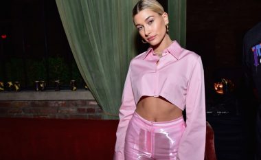 Hailey Bieber ndan sekretet e saj të fundit për kujdesin ndaj lëkurës