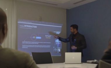 Muri kthehet në një ekran të ndjeshëm në prekje, nëpërmjet projektorit me sistem interaktiv