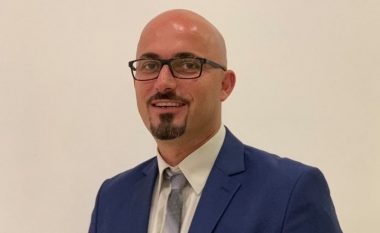 A vuani nga “Sindroma e dyshimit në aftësitë tuaja dhe ndjenja si një mashtrues”