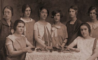 Studio Venetiku dhe fotografja e parë korçare që vdiq në burgjet e diktaturës