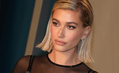 Hailey Bieber përdor këtë truk për të rritur vetullat e saj