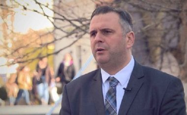 Deputeti i LVV-së thotë se nuk janë tërhequr nga propozimi që Albulena Haxhiu të jetë kryeparlamentare
