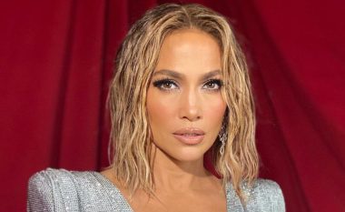 Flokët sikurse Jennifer Lopez, mund t’i realizoni për vetëm tre minuta