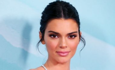 Kendall Jenner vjen me një ndryshim në flokë