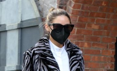 Olivia Palermo duket perfekt në këtë kombinim rastësor: Nuk ka asgjë të keqe me këtë veshje!