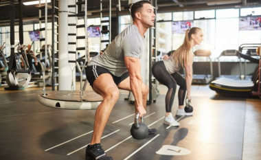 Palestra vret fuqinë e mashkullit dhe zvogëlon imunitetin gjatë këtij numri të orëve