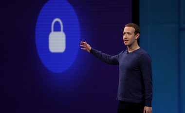Zuckerberg me plane për krijimin e një aplikacioni të ri për komunikim?