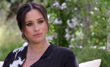 Meghan Markle mahnit me fustanin në intervistën me Oprah