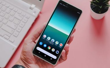 Sony ka prezantuar Xperia 1 III me lente telefoto të ndryshueshme