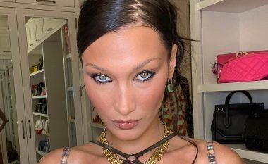 Bella Hadid ka zgjedhur korsetin më të bukur dhe interesant që të bëhet pjesë e trendit