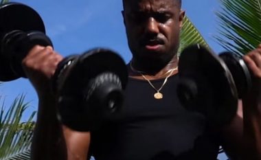 Michael B. Jordan luan Navy Seal në filmin e ri dhe kështu arriti në formë