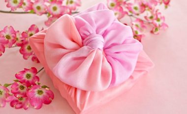 Furoshiki – Elegancë japoneze e mbështjelljes së dhuratave
