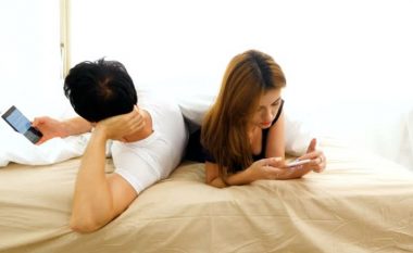 Kur lidhja bëhet e mërzitshme: Sa shanse ka të dilni nga monotonia?