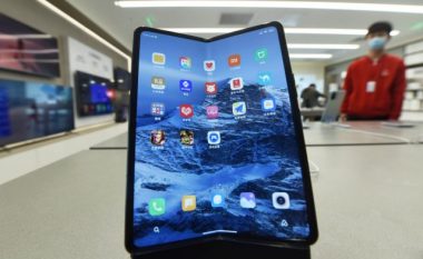 Samsung prodhon ekrane fleksibël për Google