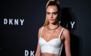 Pse Cara Delevingne i tha jo operacioneve plastike pasi shqyrtoi si mundësi të bënte gjoksin