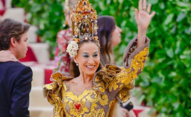 Sarah Jessica Parker mund të mos marr pjesë në Met Gala këtë vit