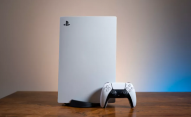 PlayStation 5 vjen me një version “më të lehtë”