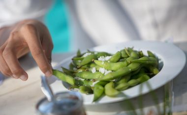 Pse duhet të hani sojë jeshile për proteina, yndyra të shëndetshme dhe tri përfitime të tjera ushqyese!