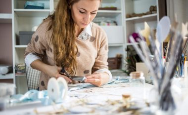 Disa mënyra për të qenë kreativ kur ndiheni të mërzitur