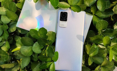 Xiaomi ka prezantuar një telefon inteligjent Civi me një ekran 6.55-inç