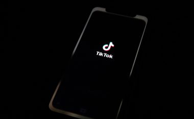 Në SHBA dhe Britani, më shumë kohë shpenzohet në TikTok sesa në YouTube