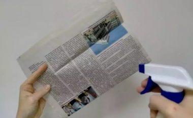 Mos i hidhni as rastësisht gazetat e vjetra: Truku më i mirë për aromat e pakëndshme