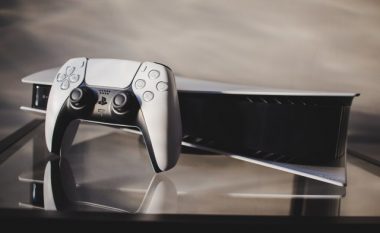 Përditësimi më i ri i për konzolën PlayStation 5 rrit performancën