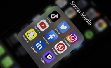 Australia planifikon të detyrojë “pëlqimin prindëror” për të miturit në mediat sociale