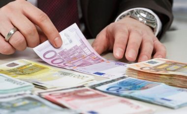 Lajm i mirë për nëpunësit e sektorit publik në Gjermani, për shkak të COVID-19 do të marrin bonus prej 1,300 euro si dhe rritje rroge prej 2.8 për qind